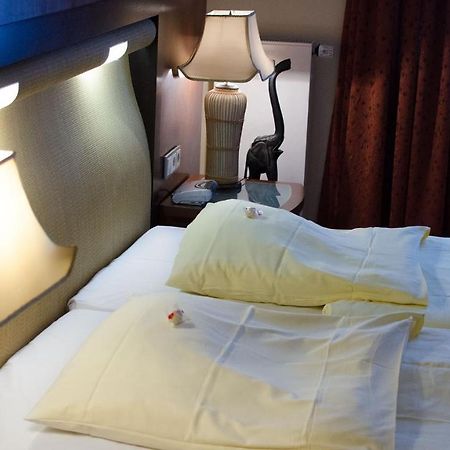 Royal Inn Кельн Екстер'єр фото