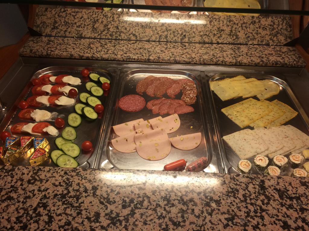 Royal Inn Кельн Екстер'єр фото
